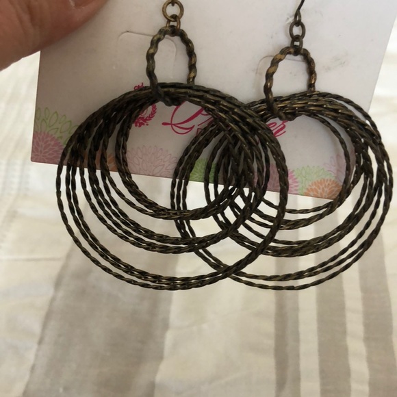 GUC - Premier Designs Hoop It Up Brass Earrings - Picture 3 of 4